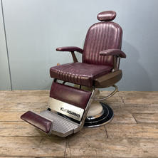 KURASAWA 昭和レトロ バーバーチェア(理容椅子) KURASAWA 昭和レトロ バーバーチェア(理容椅子)