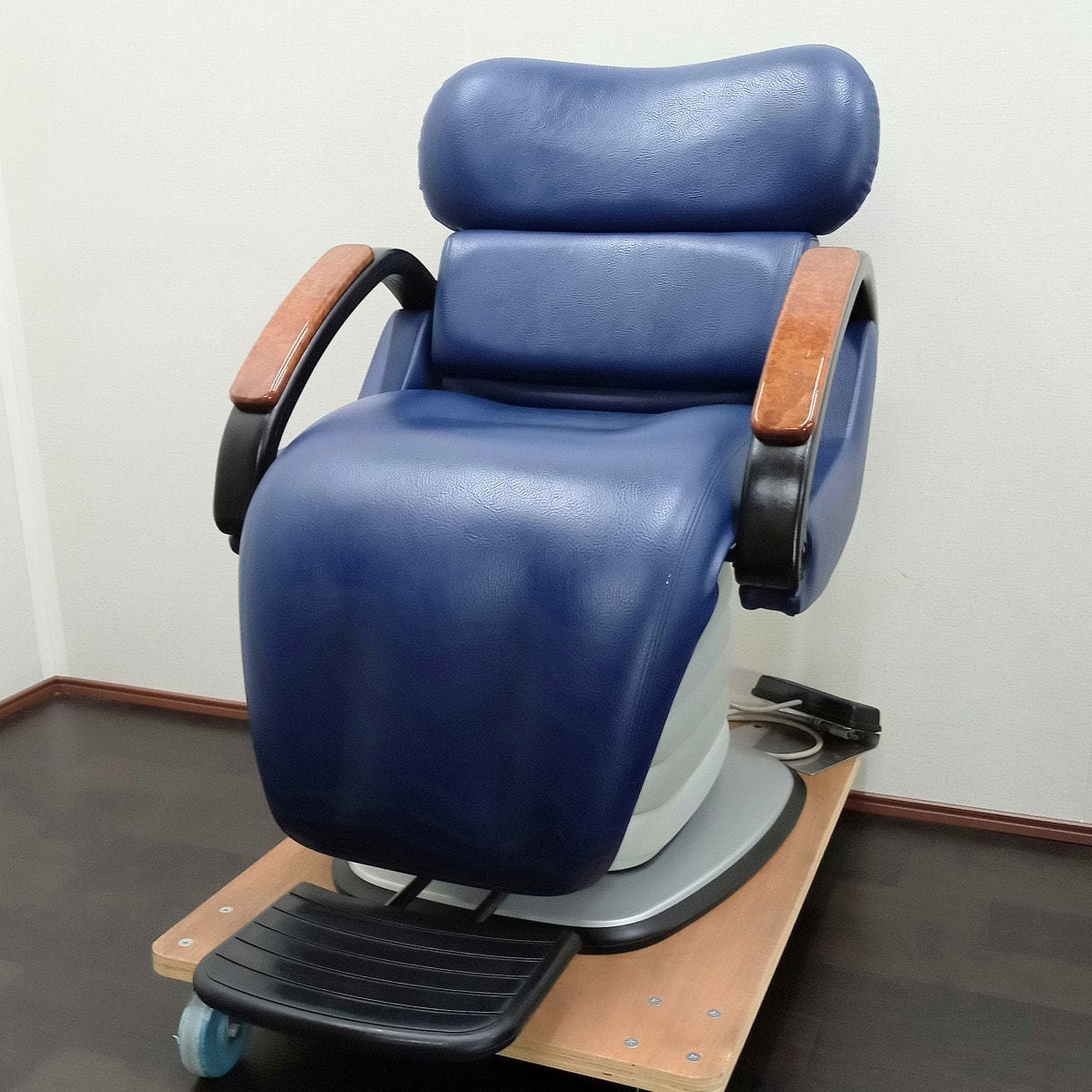 動作品 大広製作所 電動シャンプーチェア レザー リクライニング