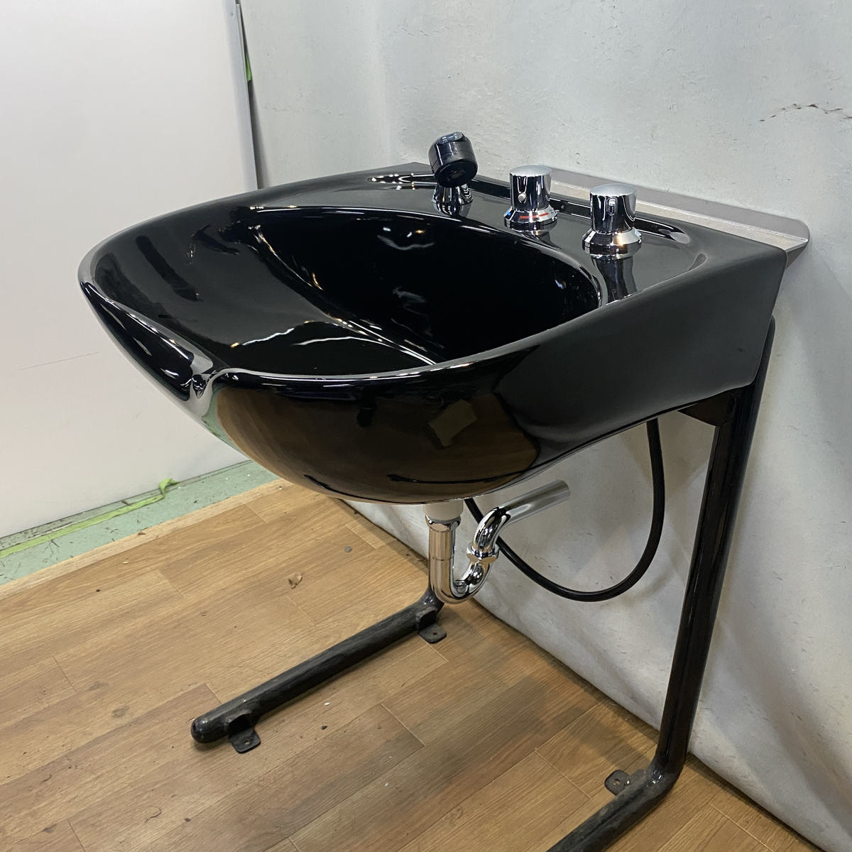 ワイドシャンプーボール YKW（日本製サーモ付き）黒の卸・通販