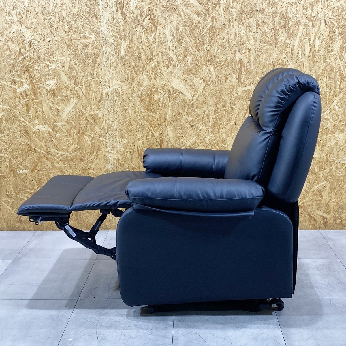 中古】ビューティガレージ 電動ラウンジチェア『SHIFFON Jr