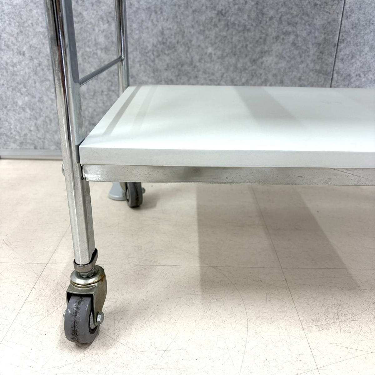 アウトレット】ボール付ワイドエステワゴン【完全組立済】の卸・通販