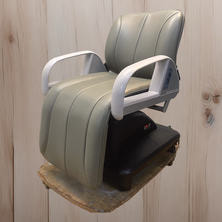 E&#39;sy（イージー）レッグレスト連動　