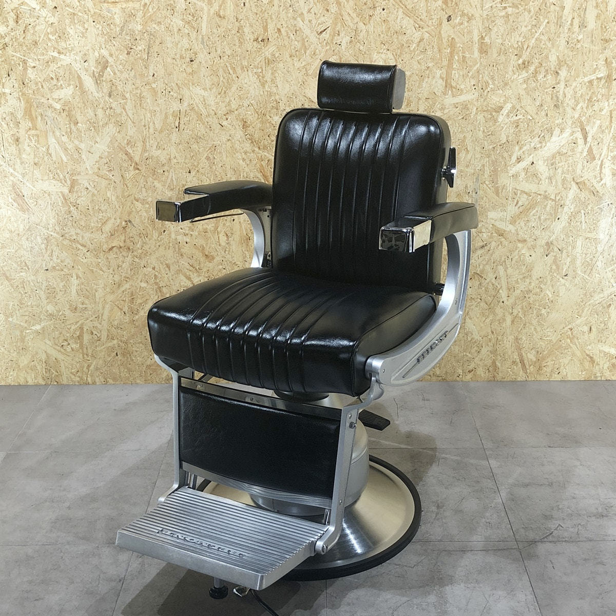 タカラベルモント 理容椅子『225 Classic-Eポンプタイプ（電動）』の卸