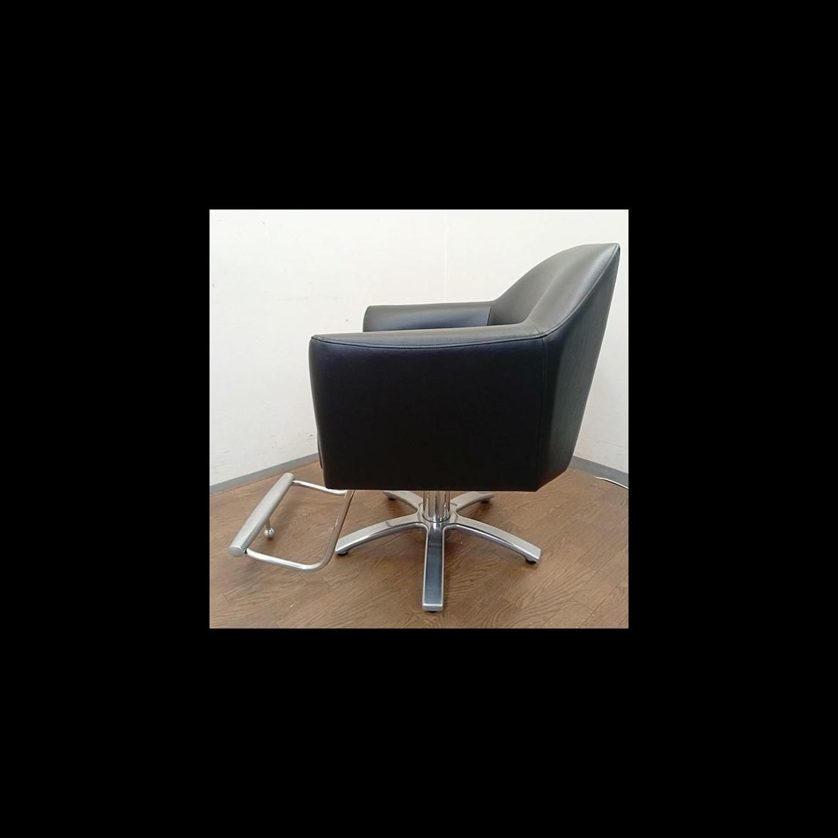 タカラベルモント STYLING SOFA II Morb ブラック アルミバー付 5本脚