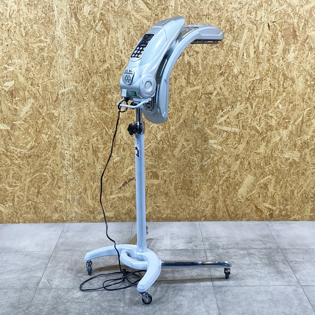 Swing Belle （スイングベル）シルバー 　　BEAUTY　GARAGE Swing Belle （スイングベル）シルバーの卸・通販 | ビューティガレージ