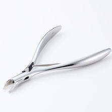 光 キューティクルニッパー Tiara3.0 (刃先3mm) 光 キューティクルニッパー Tiara3.0 (刃先3mm)