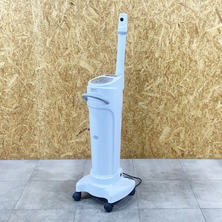 【中古】ビューティガレージ　フェイシャルスチーマー 『CHROMO MIST Ⅳ【クロモミストⅣ】（HOT&amp;COOLミスト/LED付）』ホワイト