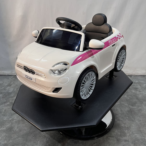 【受注生産品・新品】キッズカー フィアット ホワイト 1