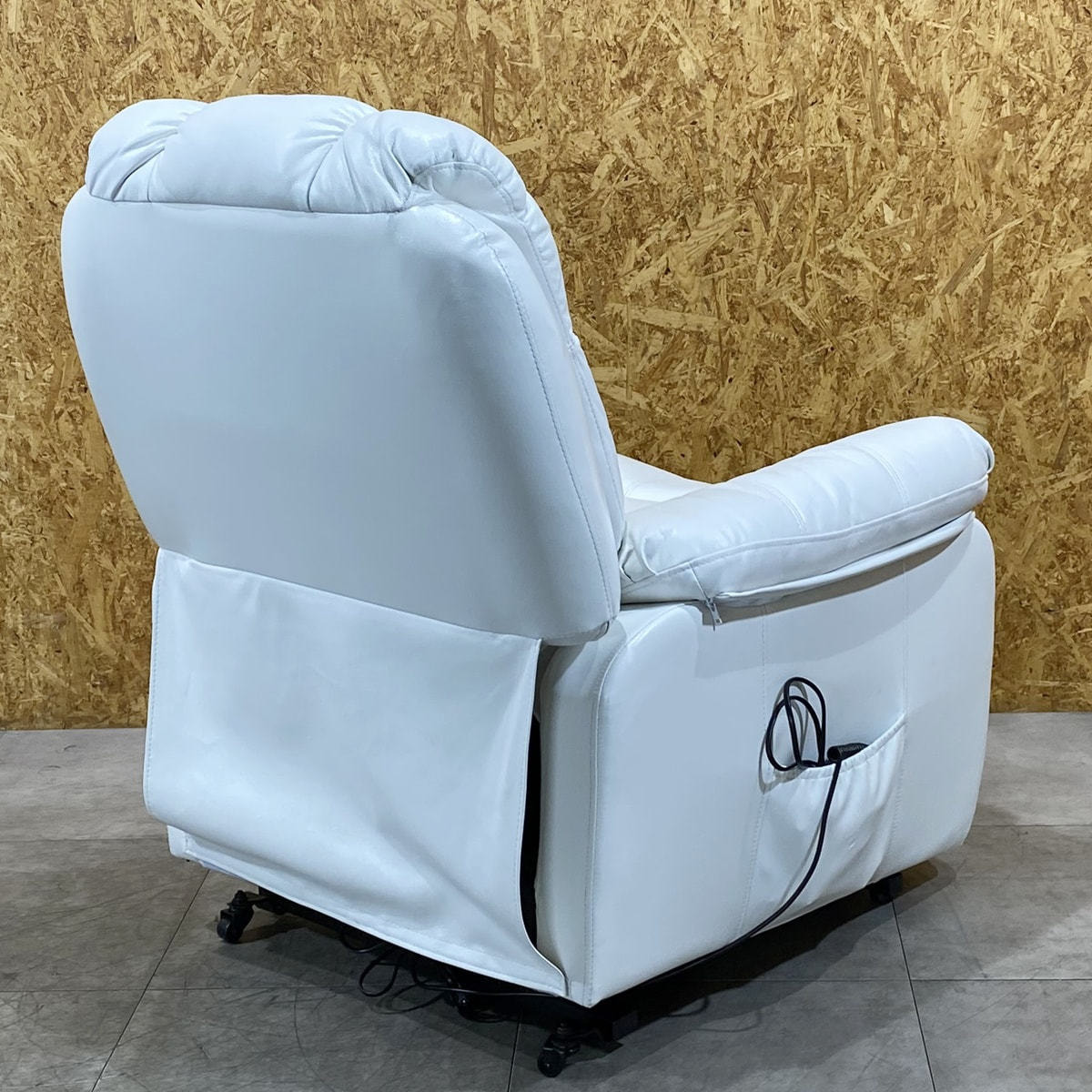 電動チェアSHIFFON Jr シフォンジュニア ホワイト 中古 美品 動作良好 電動ラウンジチェア SHIFFON Jr （シフォンジュニア）（ホワイト