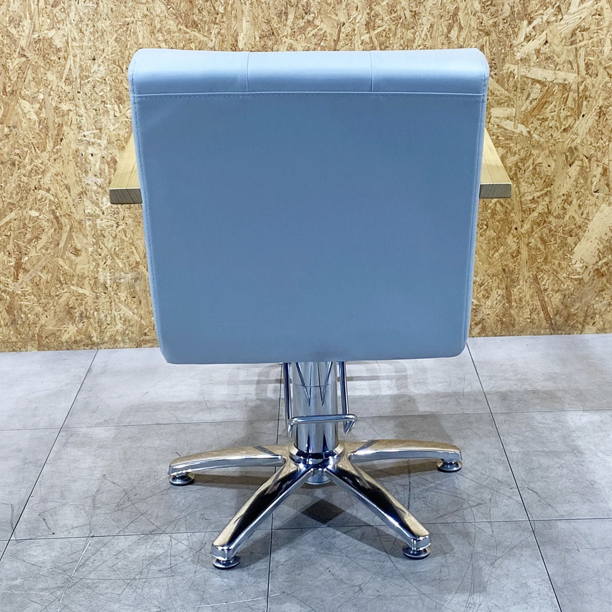 中古】ビューティガレージ 『スタイリングチェアALBERO 中古】ビューティガレージ 『スタイリングチェアALBERO